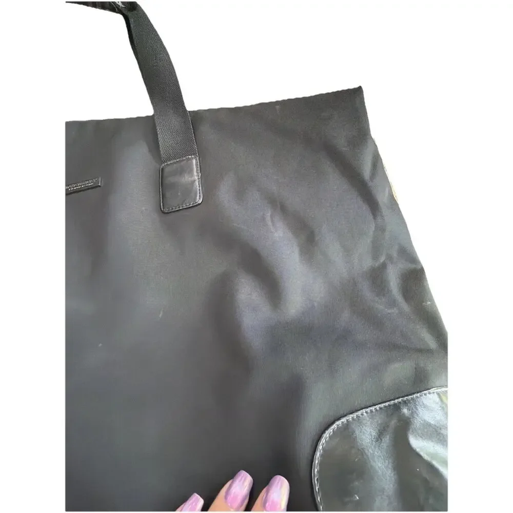 Burberry Fragrances Black Duffle Bag Weekender Tote Gray Nova Check Handles